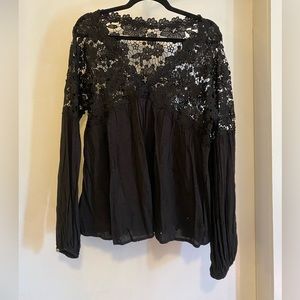 Free People Black v-neck crochet top